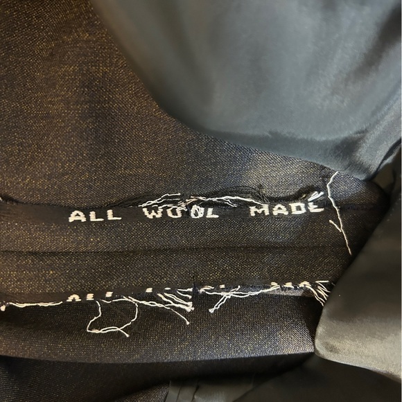 Vintage Bespoke Custom Tailored Dress and Jacket set in Wool and Silk lining - Picture 15 of 16